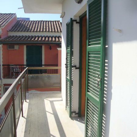 Alex Apartments Roda  Luaran gambar