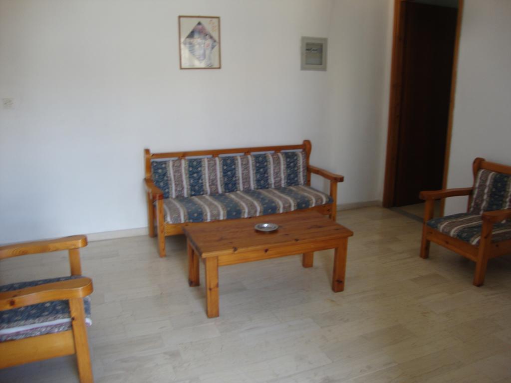 Alex Apartments Roda  Luaran gambar