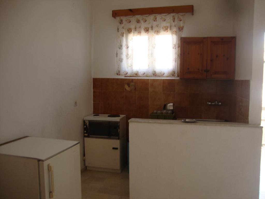 Alex Apartments Roda  Luaran gambar