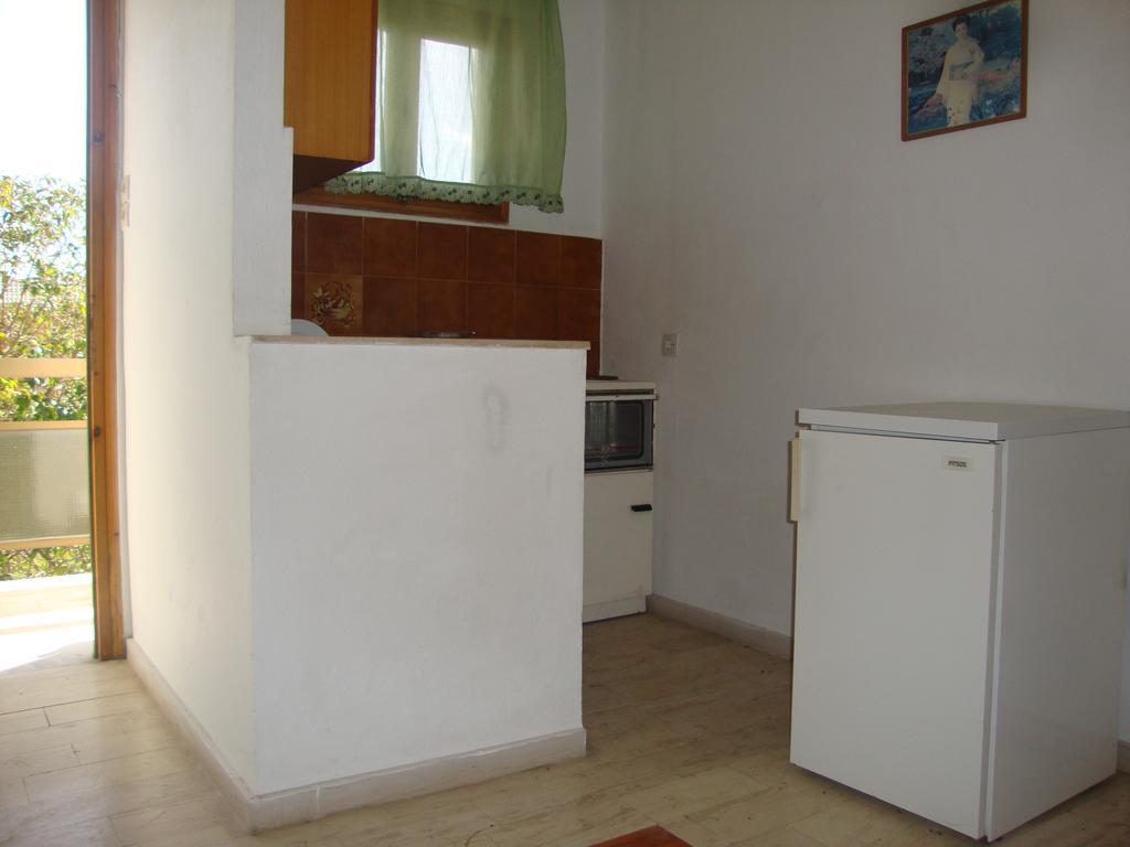Alex Apartments Roda  Luaran gambar