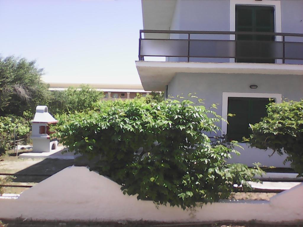 Alex Apartments Roda  Luaran gambar